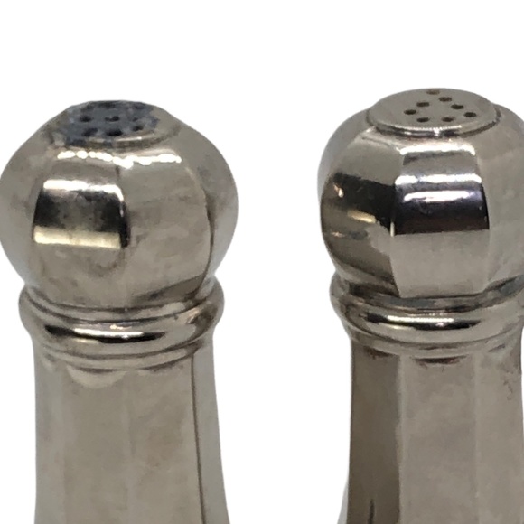 Salt & Pepper Shaker with Dinner Bell - Picture 11 of 12